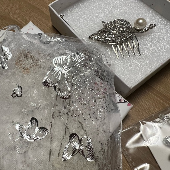 NEW Bridal net veil and embellished stone and pearl pin - Picture 3 of 4